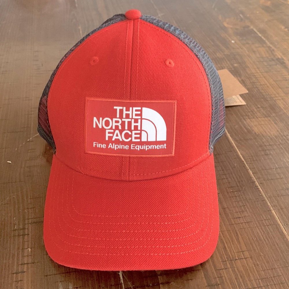 North Face DF Mudder Trucker Hat Red NWT